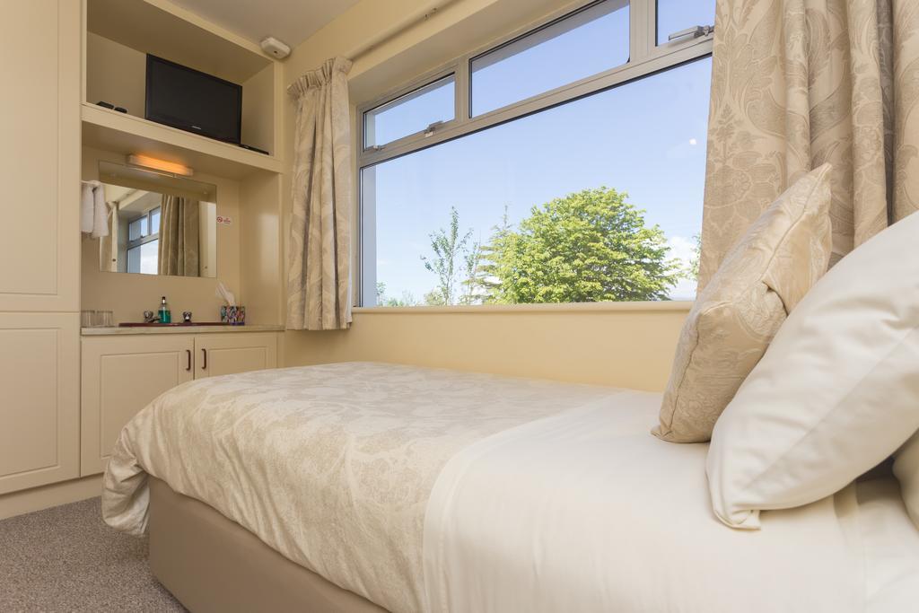 Fern Rock Bed And Breakfast Dromin Экстерьер фото